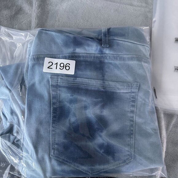 J. Jill High Rise Cropped Jeans Womens Size 16 Tie Dye Rolled Cuff Hem Blue - Picture 12 of 12